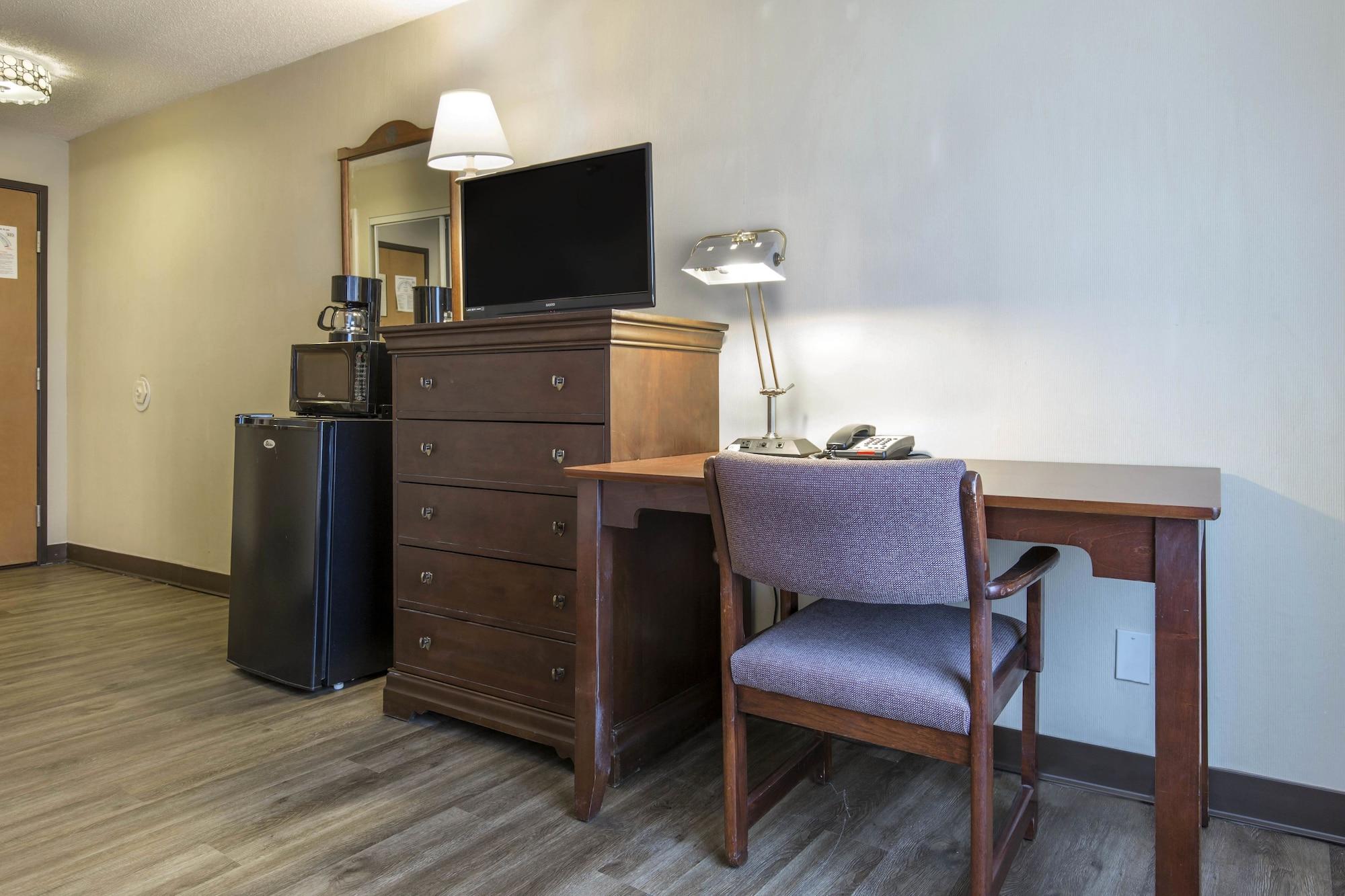 Lamplighter Inn-South Springfield Extérieur photo