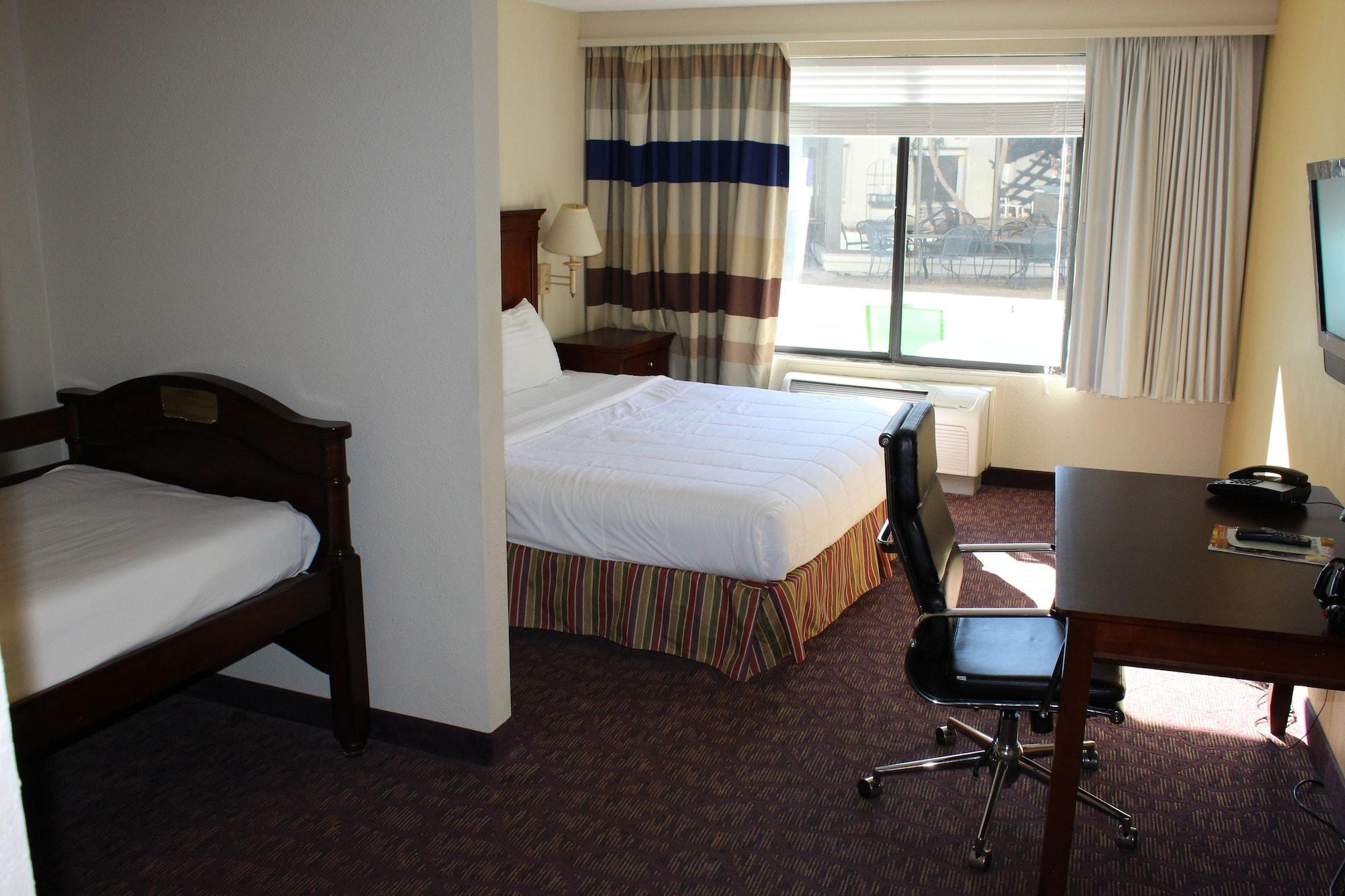 Lamplighter Inn-South Springfield Extérieur photo