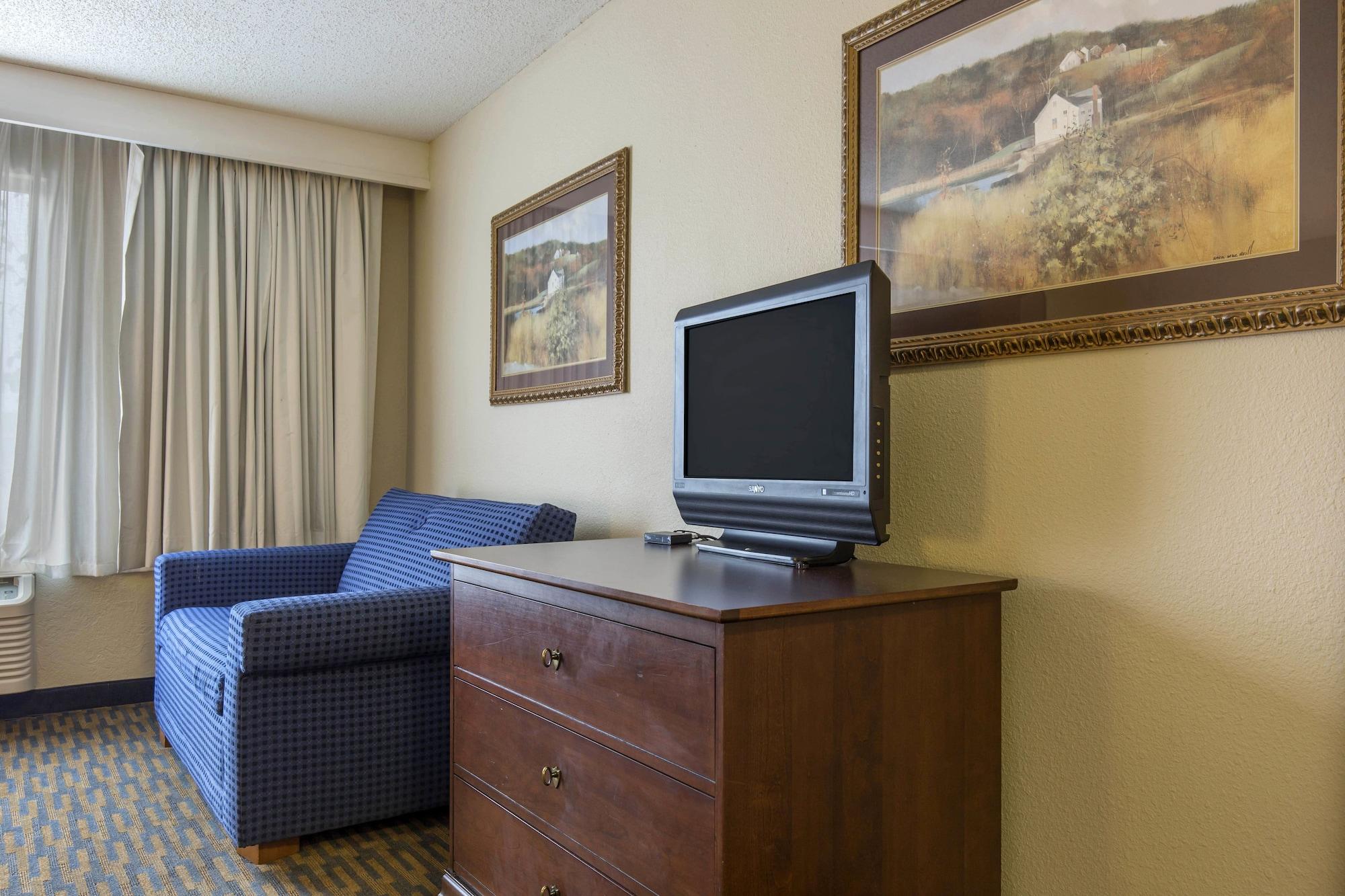 Lamplighter Inn-South Springfield Extérieur photo