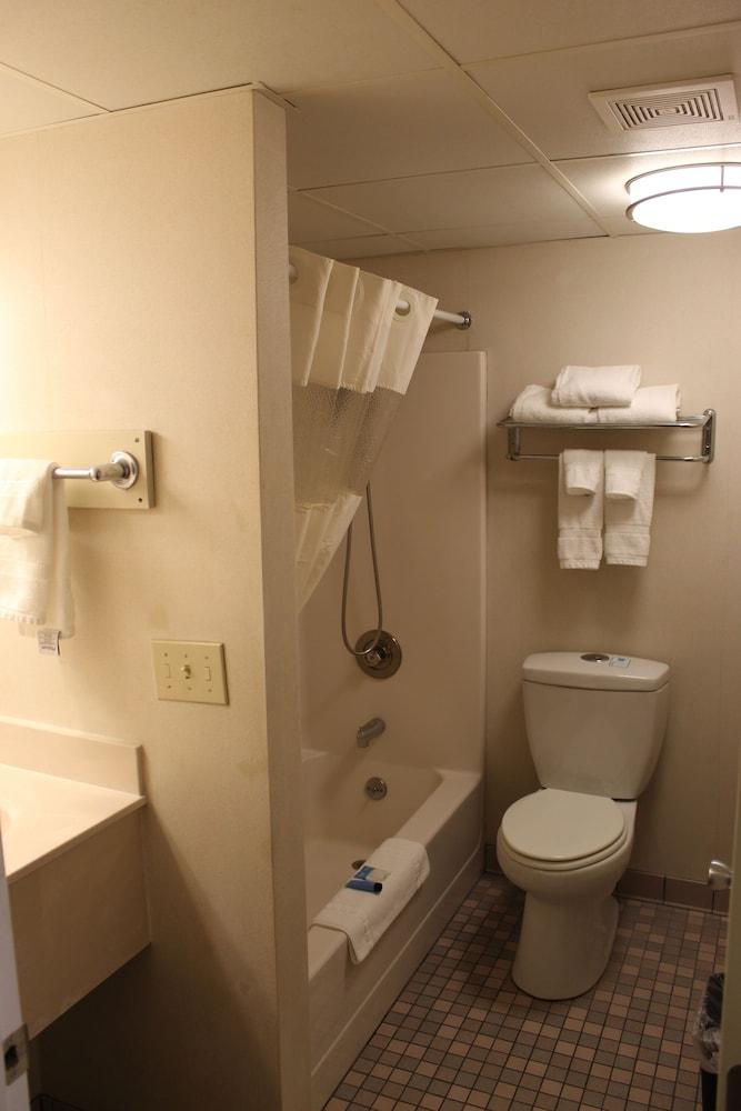 Lamplighter Inn-South Springfield Extérieur photo